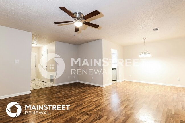 Photo - 9395 Forest Knoll Dr