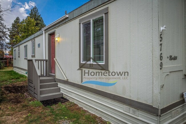 Photo - 2 Bedroom 1 Bath Home with Off-Street Park...