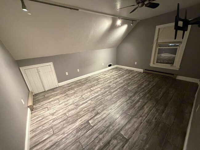 Photo - 8 Central St Unit Apt 3