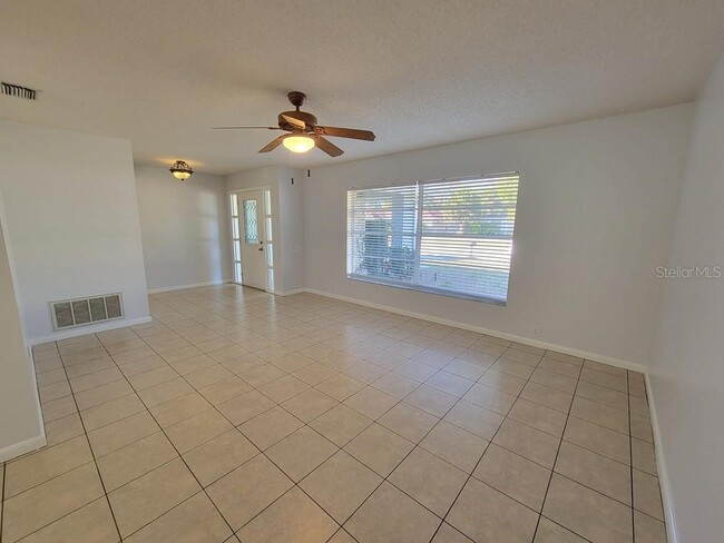 Photo - 8542 Braxton Dr