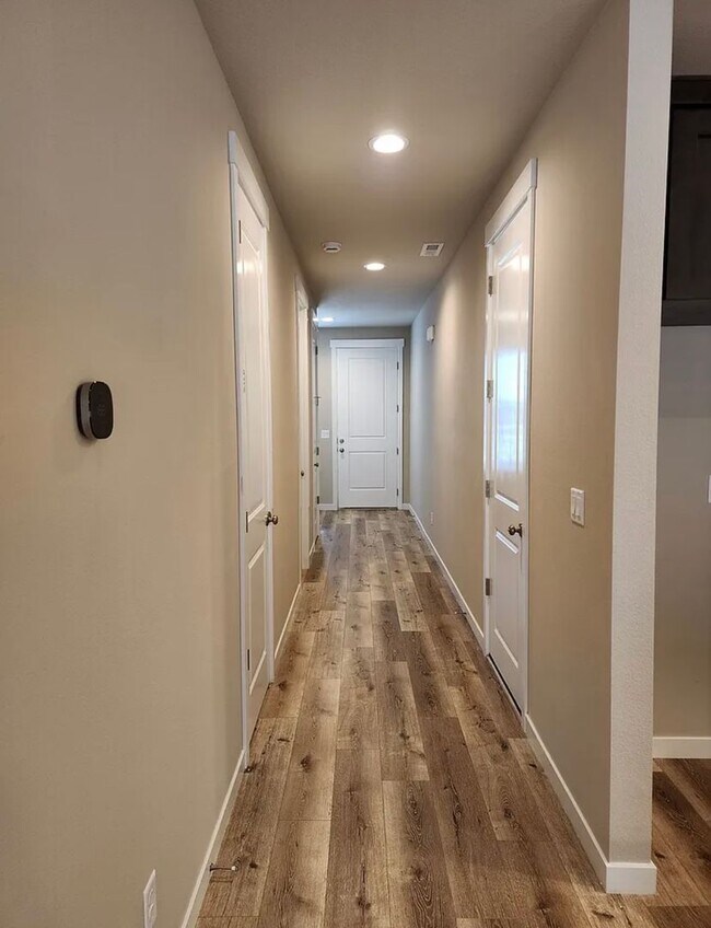 Photo - Must See Townhome Located in Ponderosa Ridge