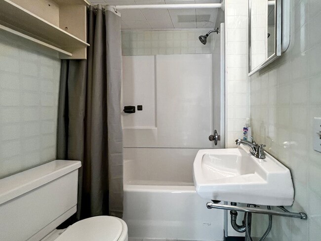 Photo - 411-413 Jordan Ave Unit 413