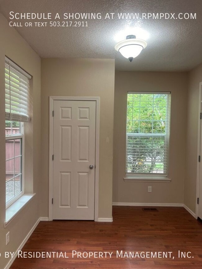 Photo - 1008 SE Bacarra St