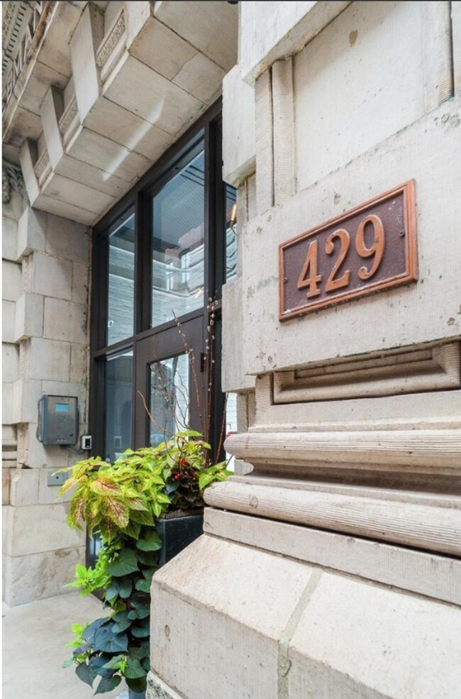 Photo - Luxurious 1-Bedroom Loft in Rebman Buildin... Unidad 6D