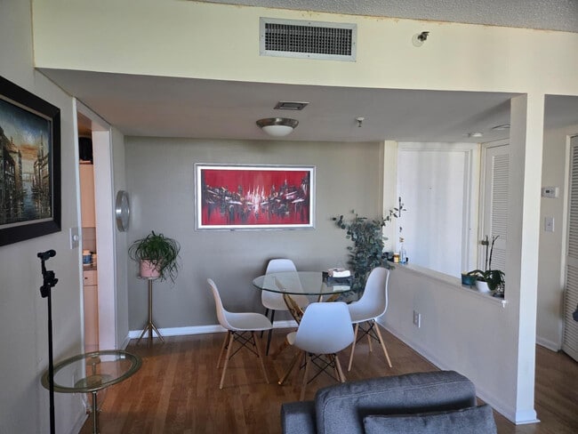 Photo - 6797 Willow Wood Dr Unit 6073