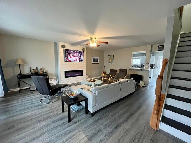 Living Room - 46 Myatt Ct