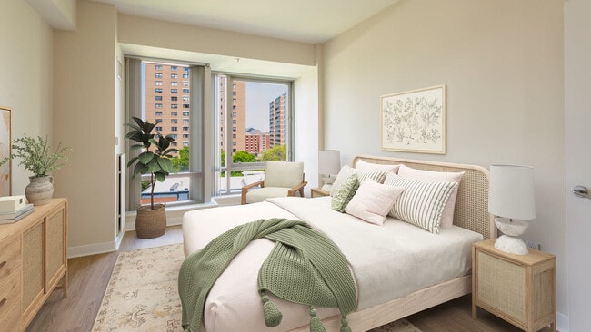 Dormitorio con piso de superficie dura