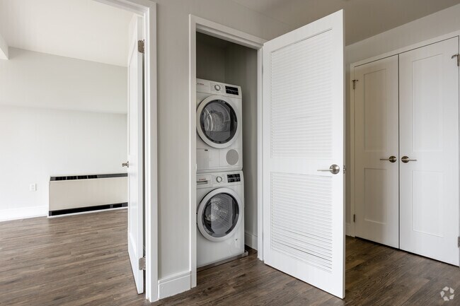 Photo - The Cole by Stonehenge