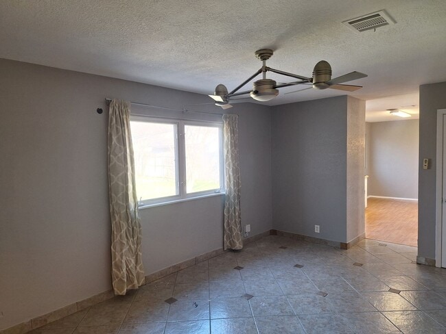 Photo - Charming 3-bedroom, 1-bath home in the heart of Hurst