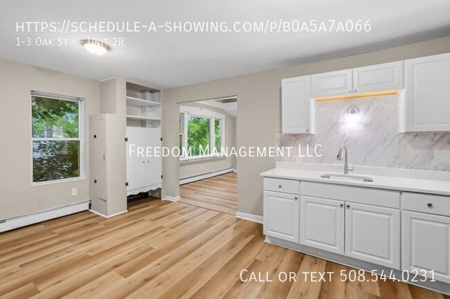 Building Photo - 1-3 Oak St --Unit 2R Unit 2R