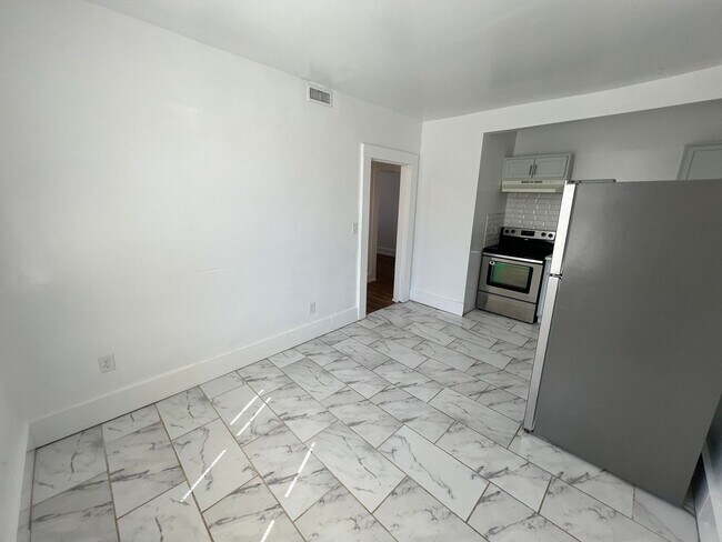 611 Fremont Ave