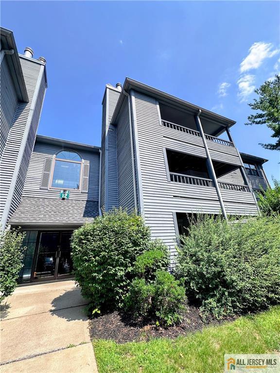 Building Photo - 1211 Woodhaven Dr Unit 1211