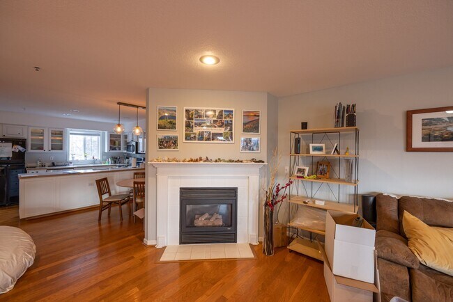 Photo - Two bedroom + Bonus room in Vancouver - View