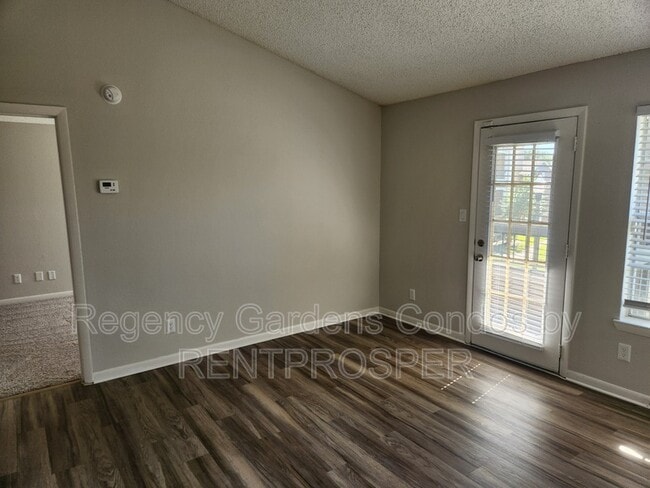 Photo - 5540 Devonbriar Way Unit 208