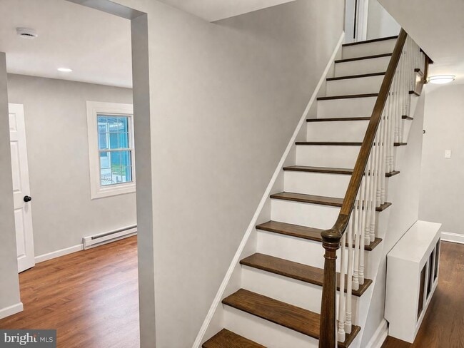 Building Photo - 203 Commonwealth Ave