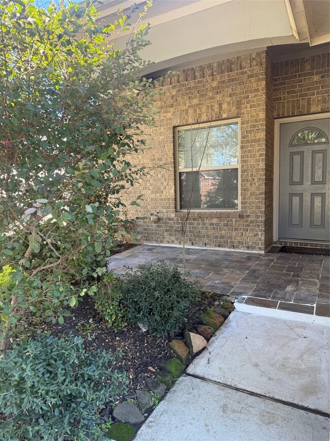 Photo - 10914 Overland Trail Dr