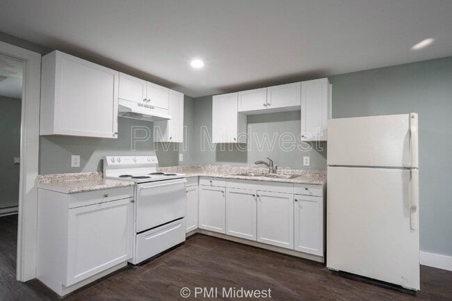 Photo - 238.5 N Beville Ave