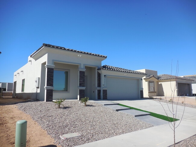 Photo - 963 Aircoupe Way