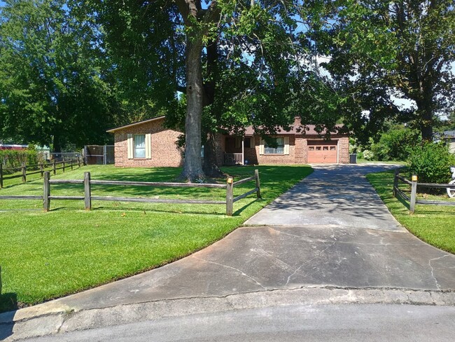 Photo - 312 Walnut Creek Ct