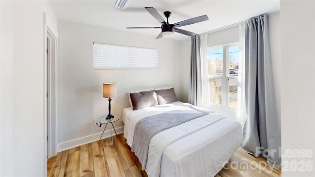 Photo - 3606 S Tryon St