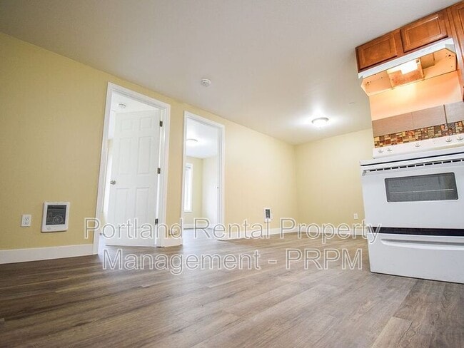 Photo - 1250 E Baseline St