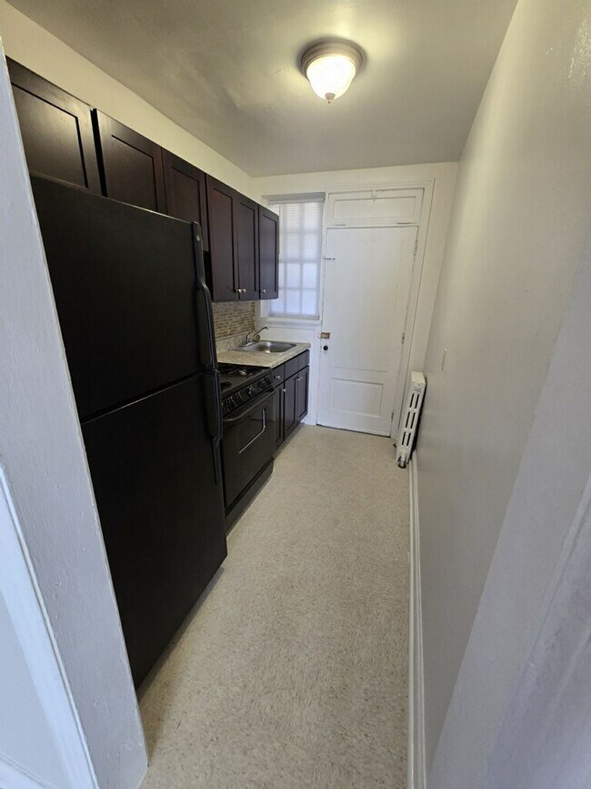 Photo - 3308 East Capitol St NE Unit A