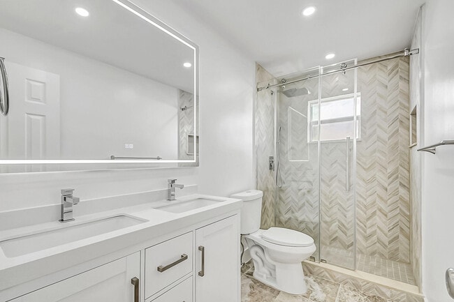 Photo - 2098 SW 13th Way