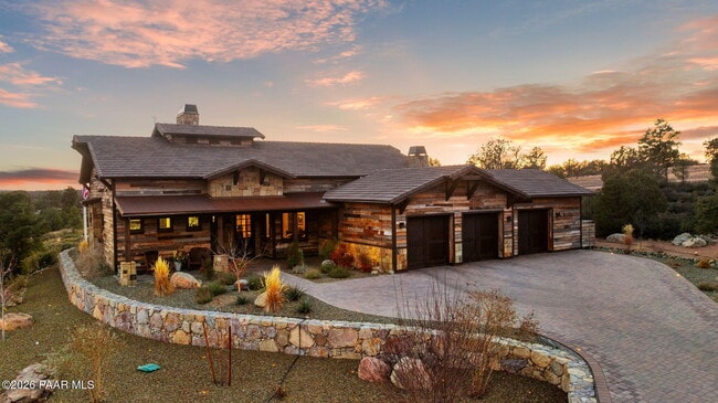 Photo - 5885 West St