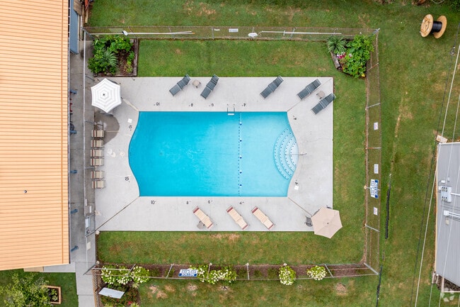 Aerial - Williamsburg Village Rental