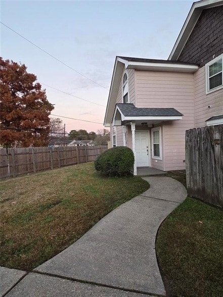 Photo - 1016 Greenspoint Dr