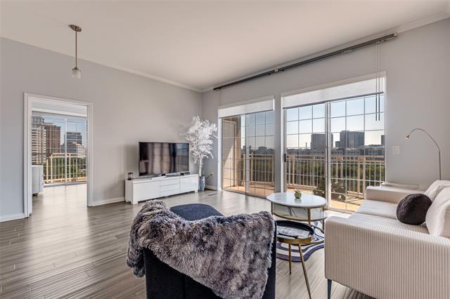 Building Photo - 3225 Turtle Creek Blvd Unit 1104 Rental