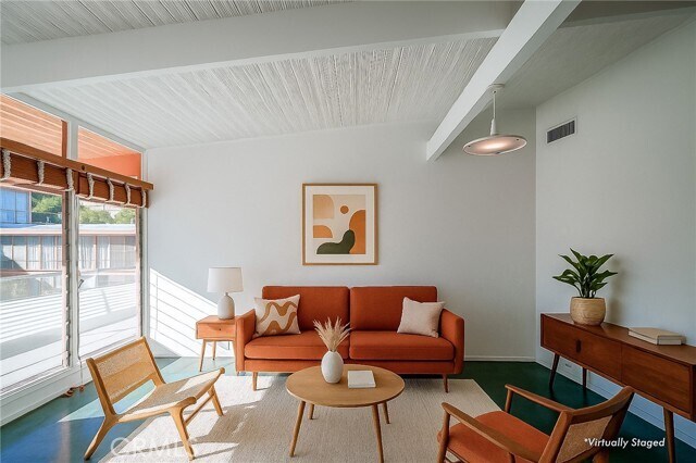 Building Photo - 1400 Hayworth Ave Unit 28