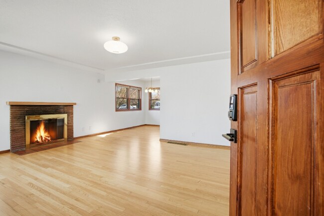 Photo - 5845 NE 30th Ave Unidad 5845 NE 30th Ave