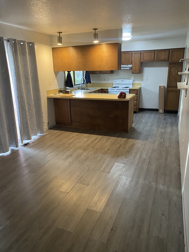 Photo - 1788 SW 5th St