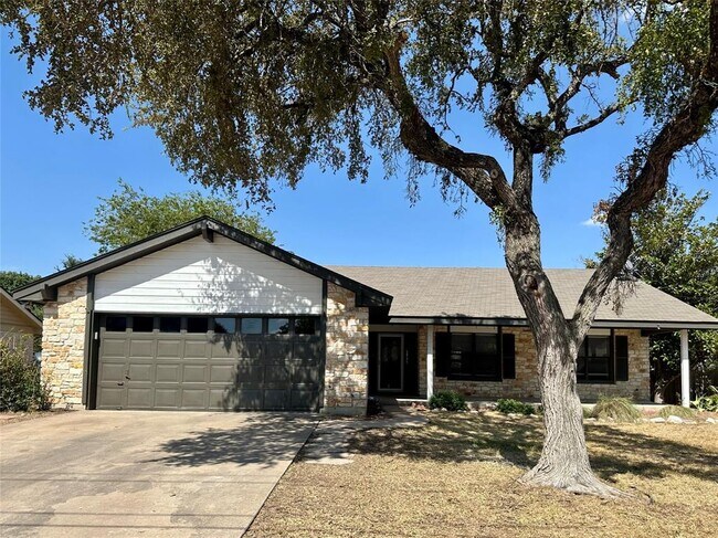 Building Photo - 3419 Bluebonnet Trail