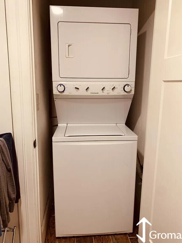 Photo - 25 Caldwell St Unit 3