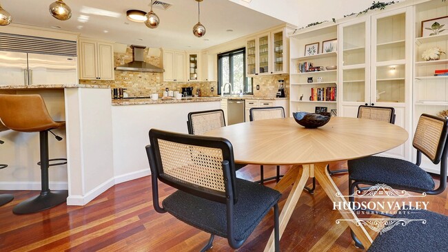Photo - Elegant 7-Bedroom Estate in White Plains – Luxury Living at Its Finest