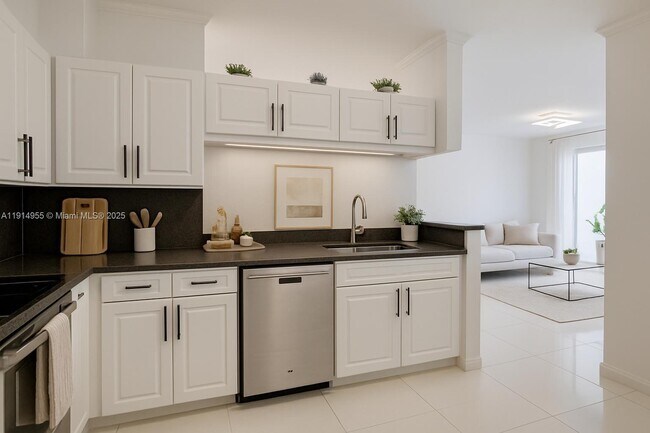 Photo - 17150 N Bay Rd Unit 2320