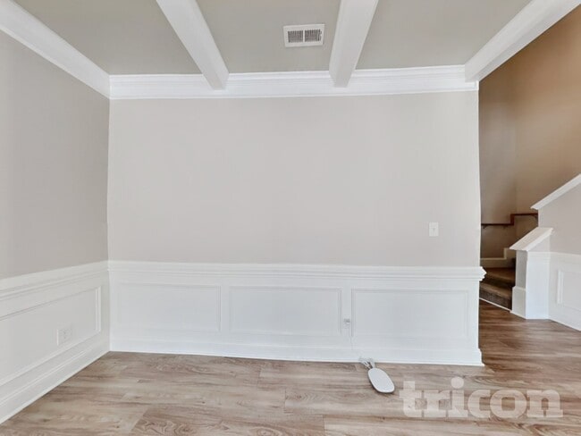 Photo - 401 Bruce Johnson Rd
