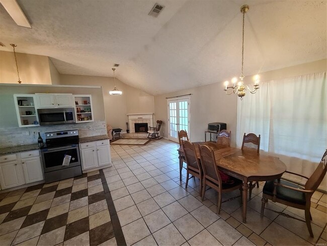 Photo - 123 Meadowview Dr