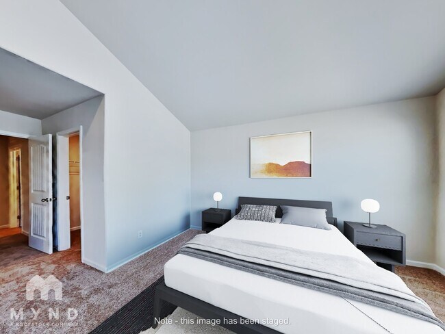 Photo - 184 Taverners Ln