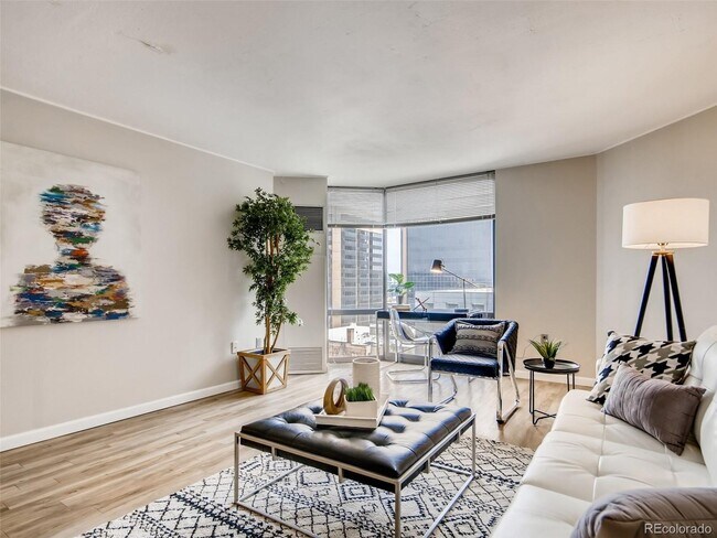 Live & Play - 1625 Larimer St Unit 1106