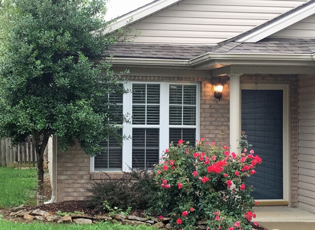 Photo - 121 Blue Heron Pl