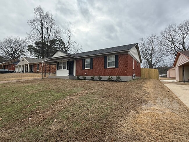 Photo - 2759 Southmeade Ave