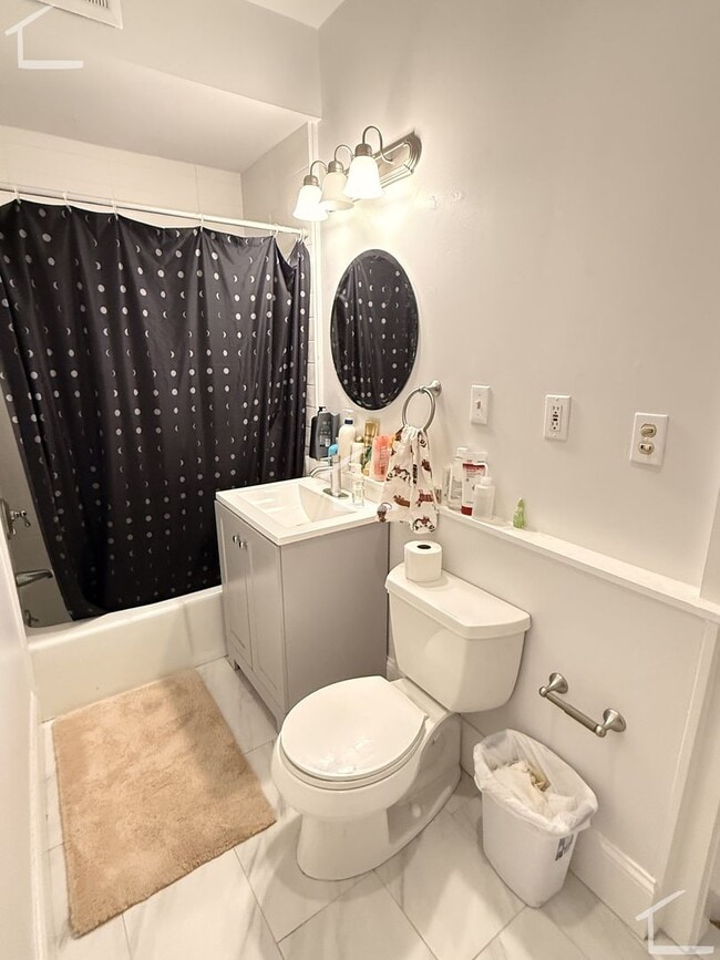 Photo - Brighton 3-bed/1-bath; Great Location on the B Line!