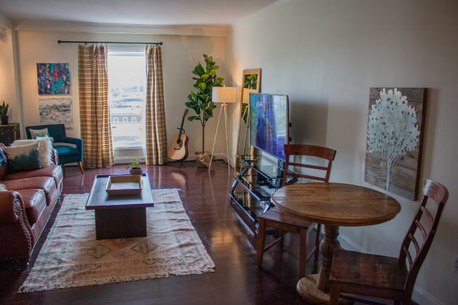 Photo - 11 Music Square E Unit 401