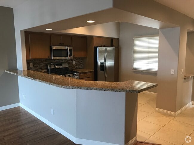Building Photo - 200 Pacific Coast Hwy Unit 420 Rental