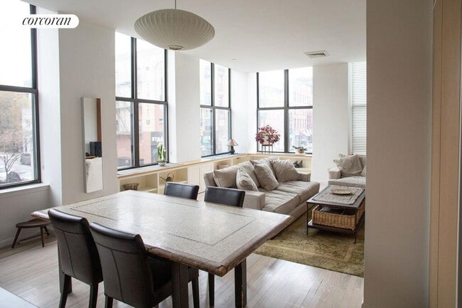 Photo - 88 Wyckoff St