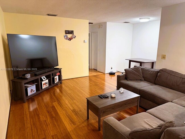 Photo - 1818 Rodman St Apartment Unit 4D