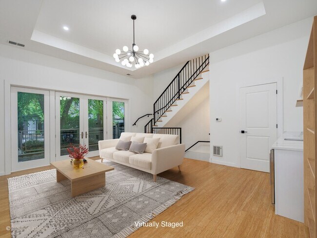 Photo - 842 N Wolcott Ave Unidad 4